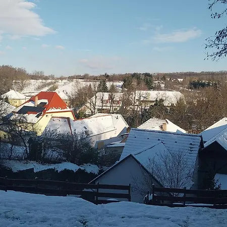 Apartament Hamvasdomb Vendeghaz *