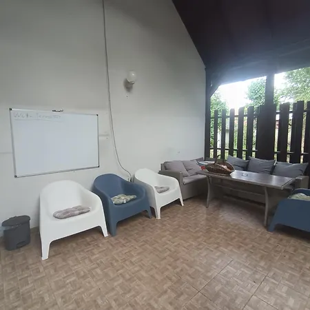 Hamvasdomb Vendeghaz