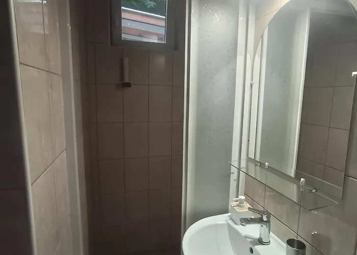 Hamvasdomb Vendeghaz * Egerszalók